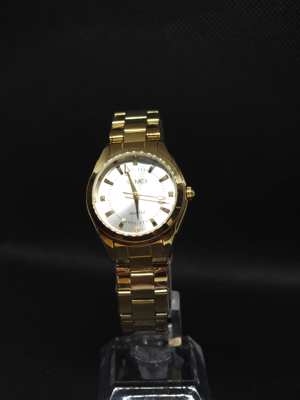 Golden Whisper – The Petal Watch