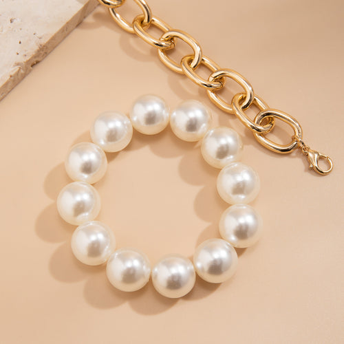 Golden Whisper – The Muse Pearl Bracelet